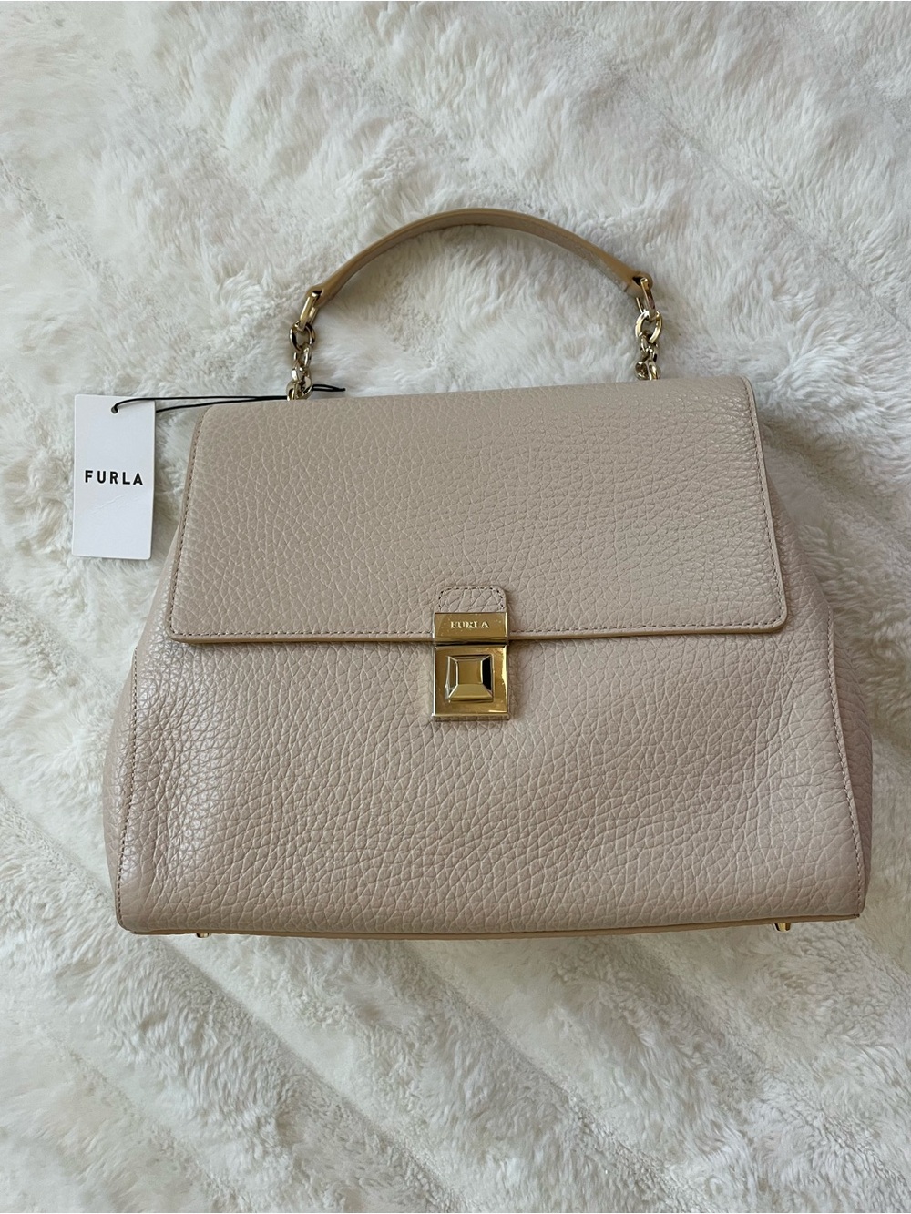 Furla Bag. - Picture 4 of 16